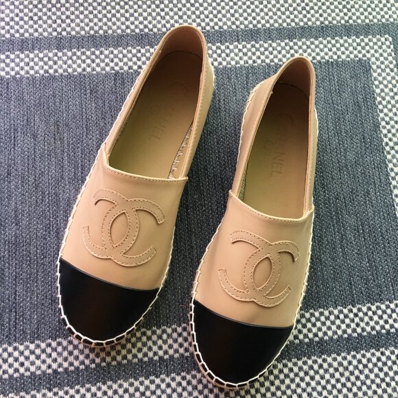 CHANEL LAMBSKIN ESPADRILLES SIZE 39 - Picture 2 of 6